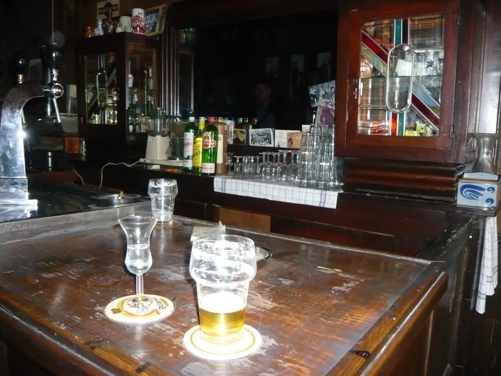 Og her ses et værtshus.