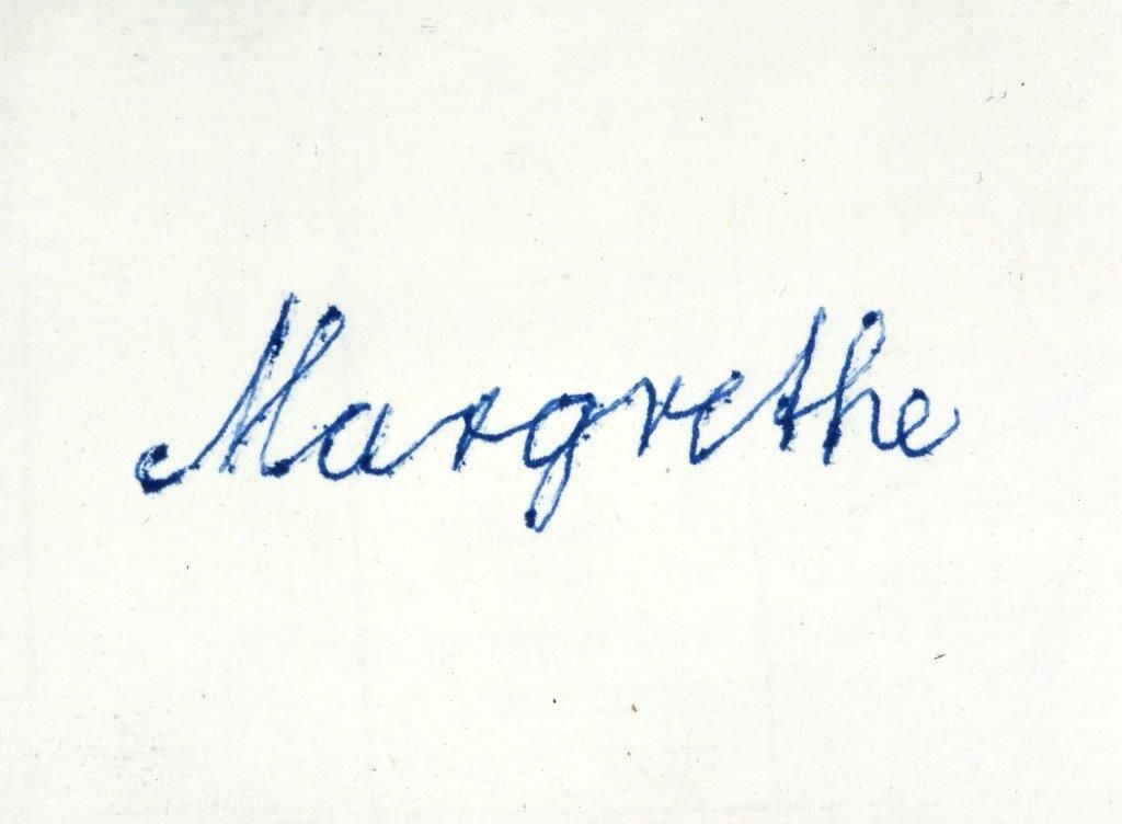 19.oktober 1948 indskrev den unge prinsesse Margrethe sig for første gang i Den Gamle Bys gæstebog sammen med sin mor dronning Ingrid, som også var en hyppig gæst på museet.